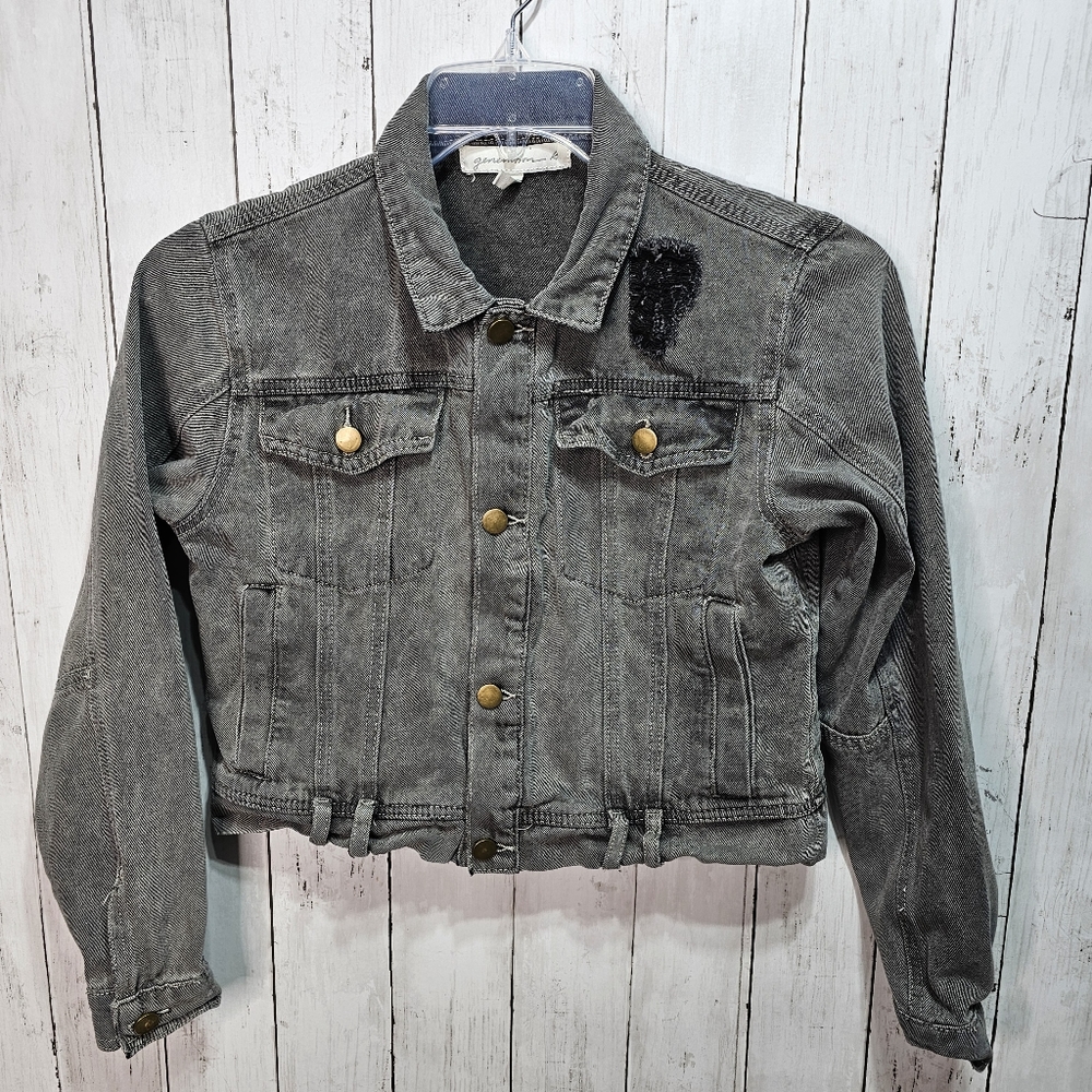 Generation K Women's Gray Cropped Distressed Denim Jacket Size Small Button Up.